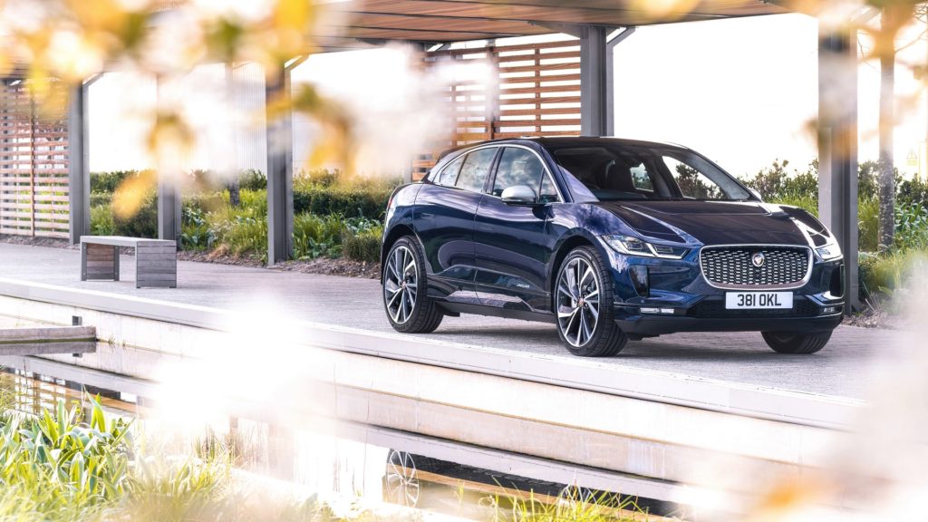 Jaguar I-Pace lifting 