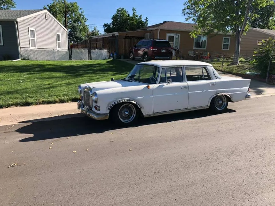 mercedes w110 