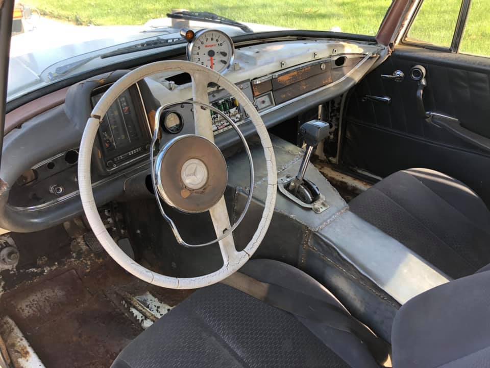 mercedes w110 