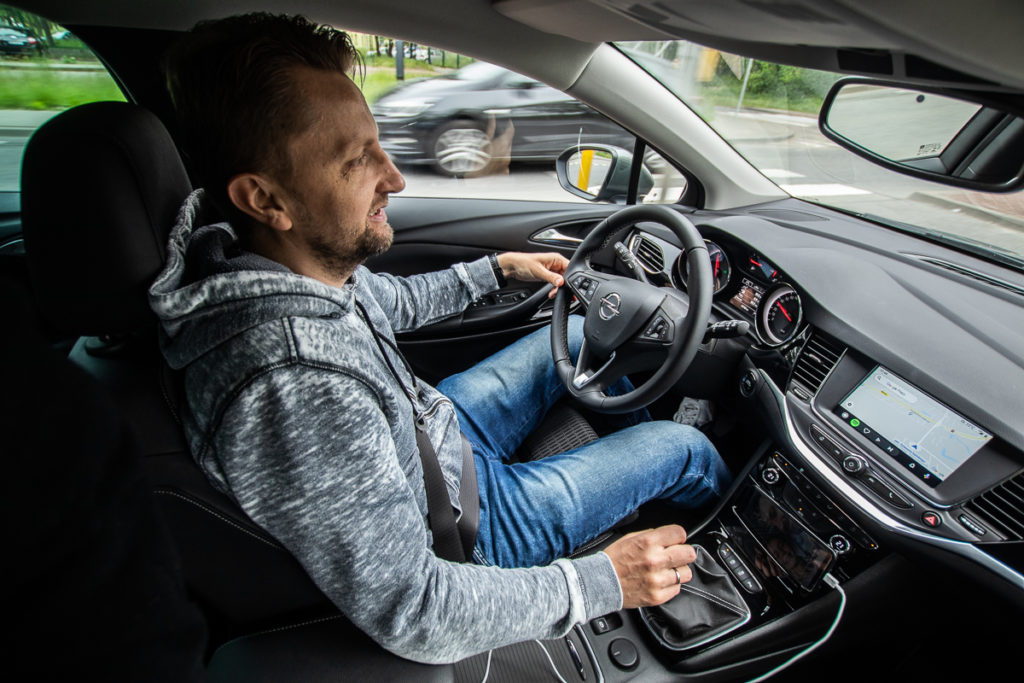 system multimedialny opel astra k 