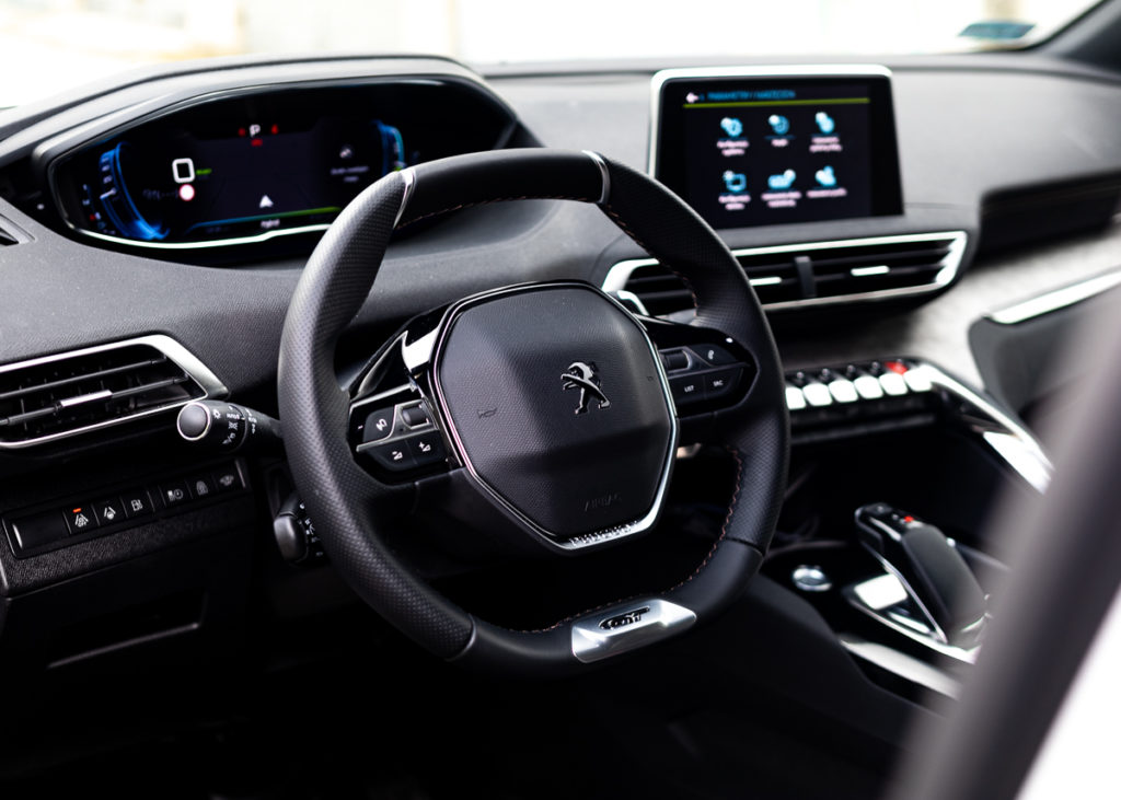 peugeot 3008 hybrid 2020 test 