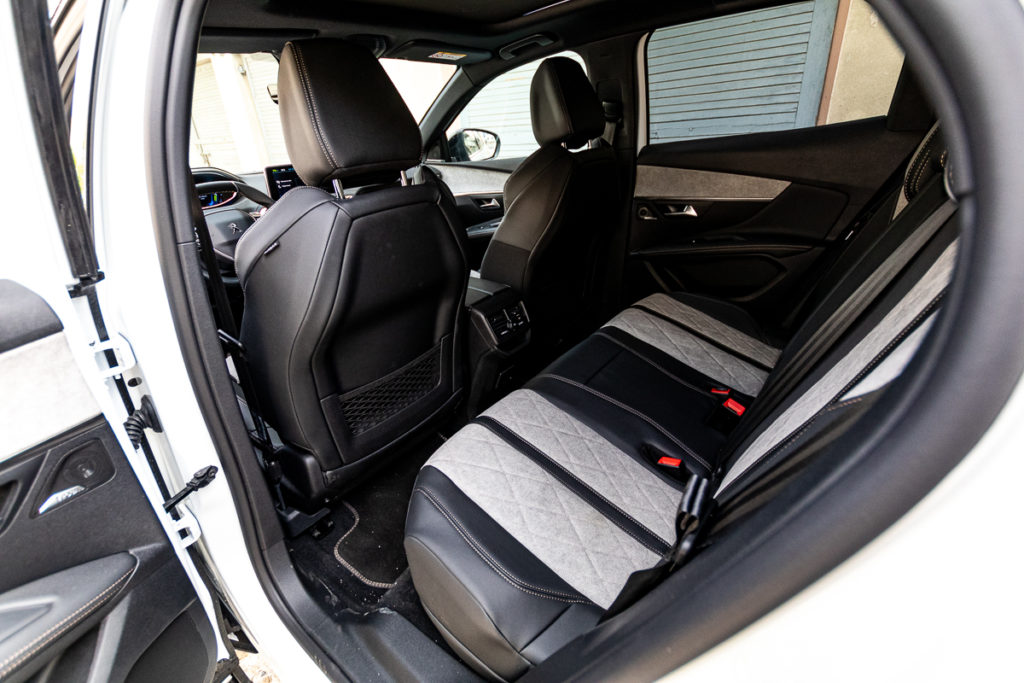 peugeot 3008 hybrid 2020 test 