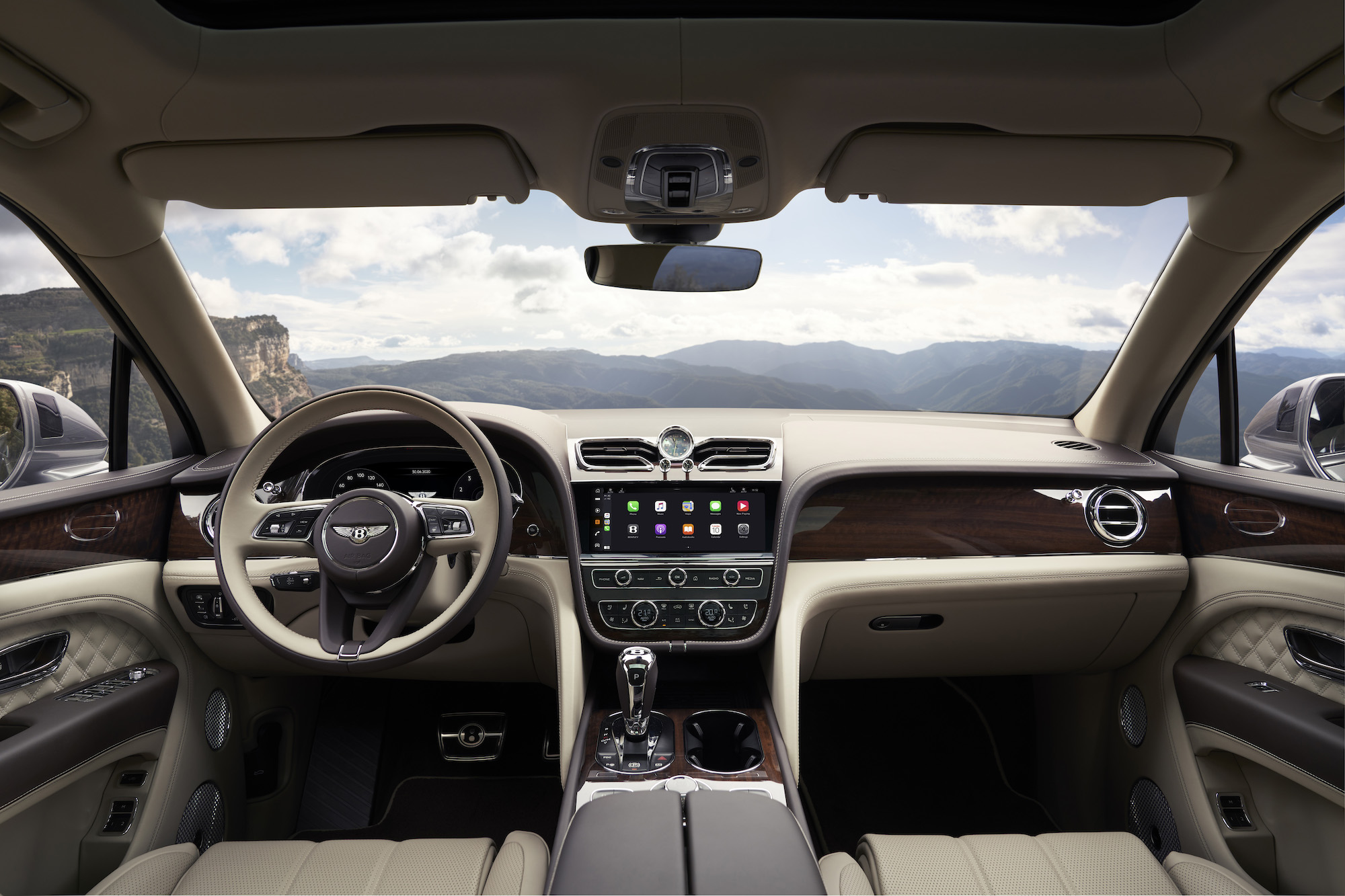 Bentley Bentayga lifting 