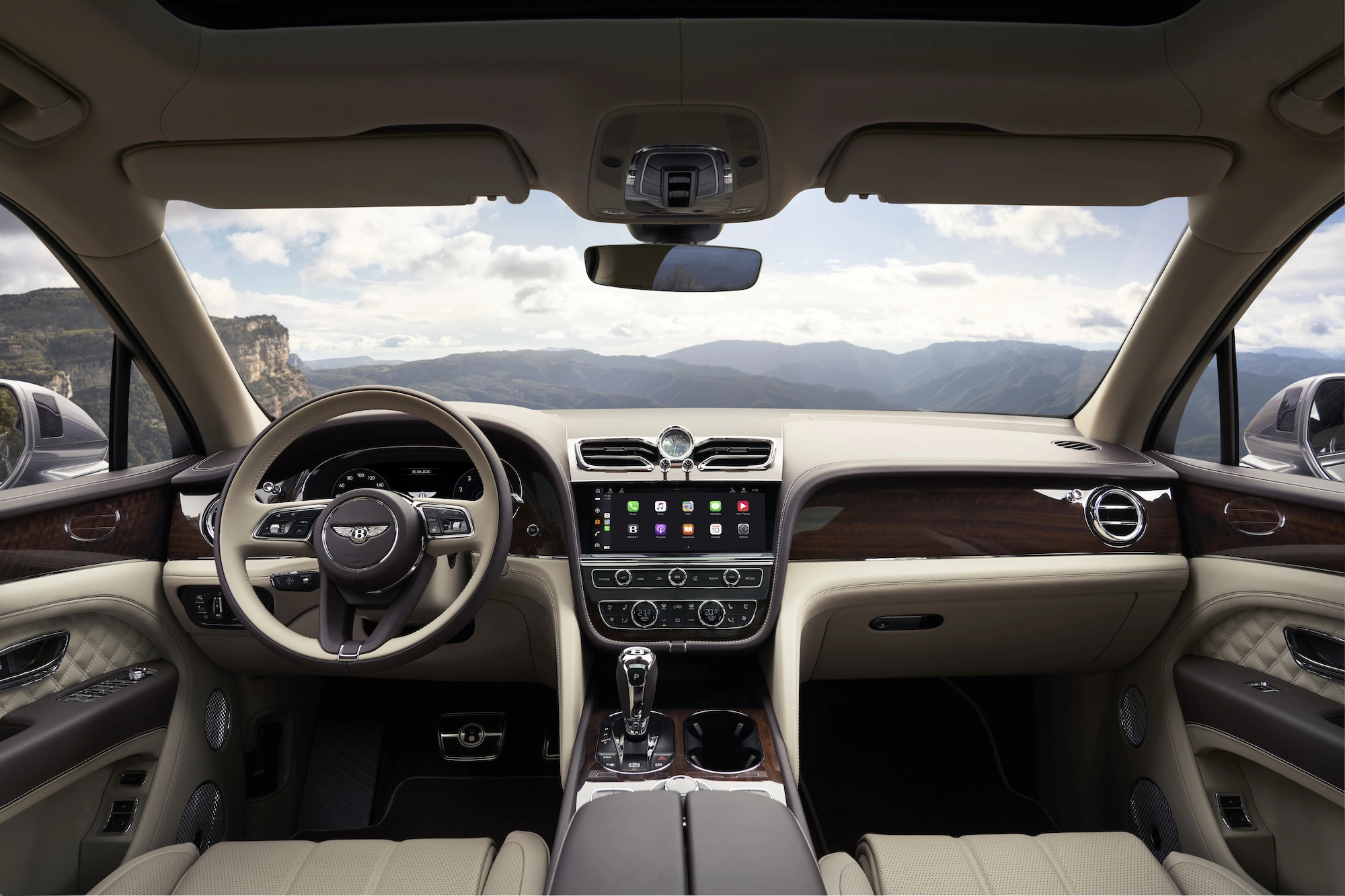 Bentley Bentayga lifting 