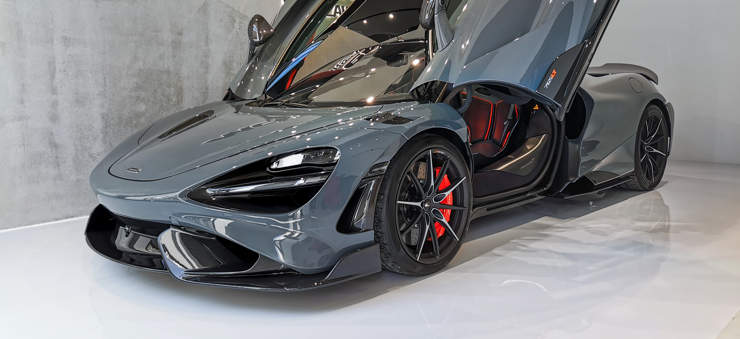 mclaren 765lt