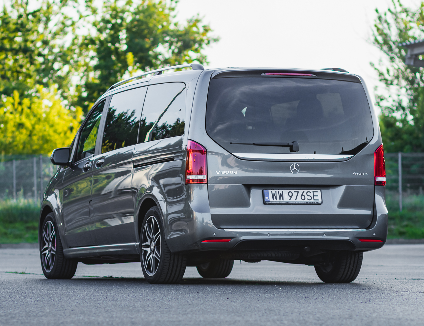 VW Multivan czy Mercedes V 
