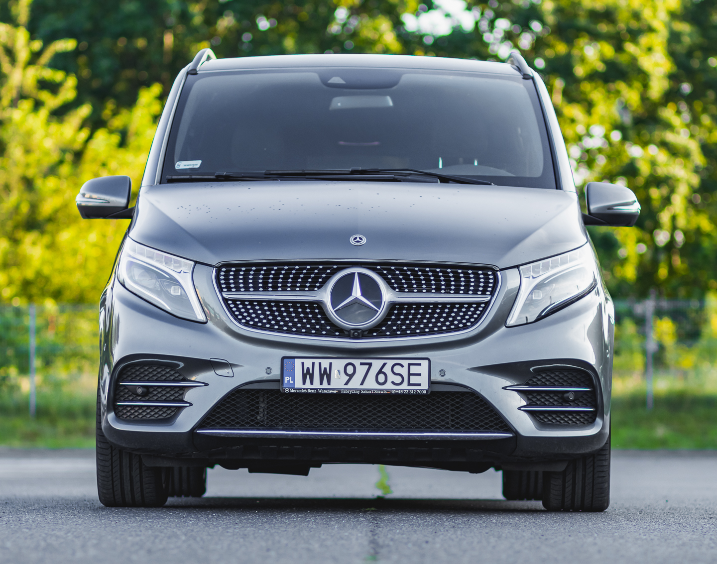 VW Multivan czy Mercedes V 