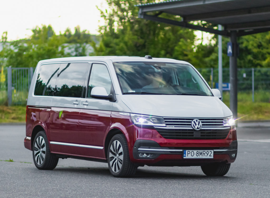 VW Multivan czy Mercedes V 
