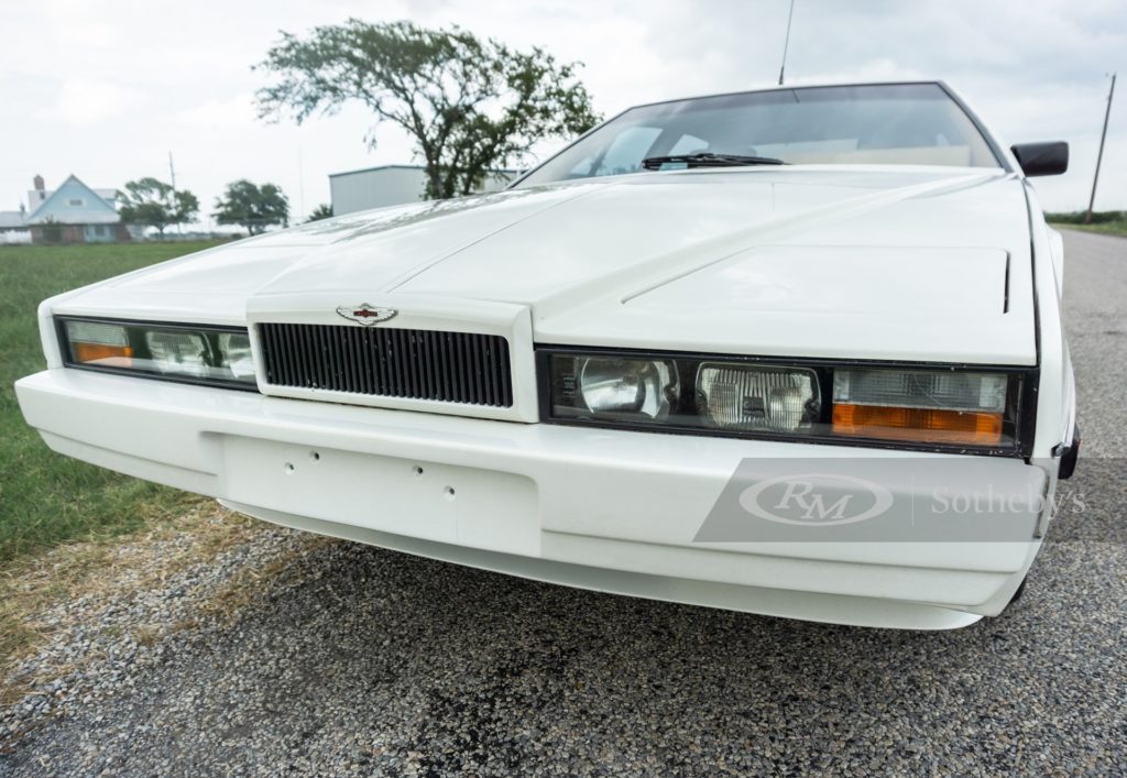 Aston Martin Lagonda 
