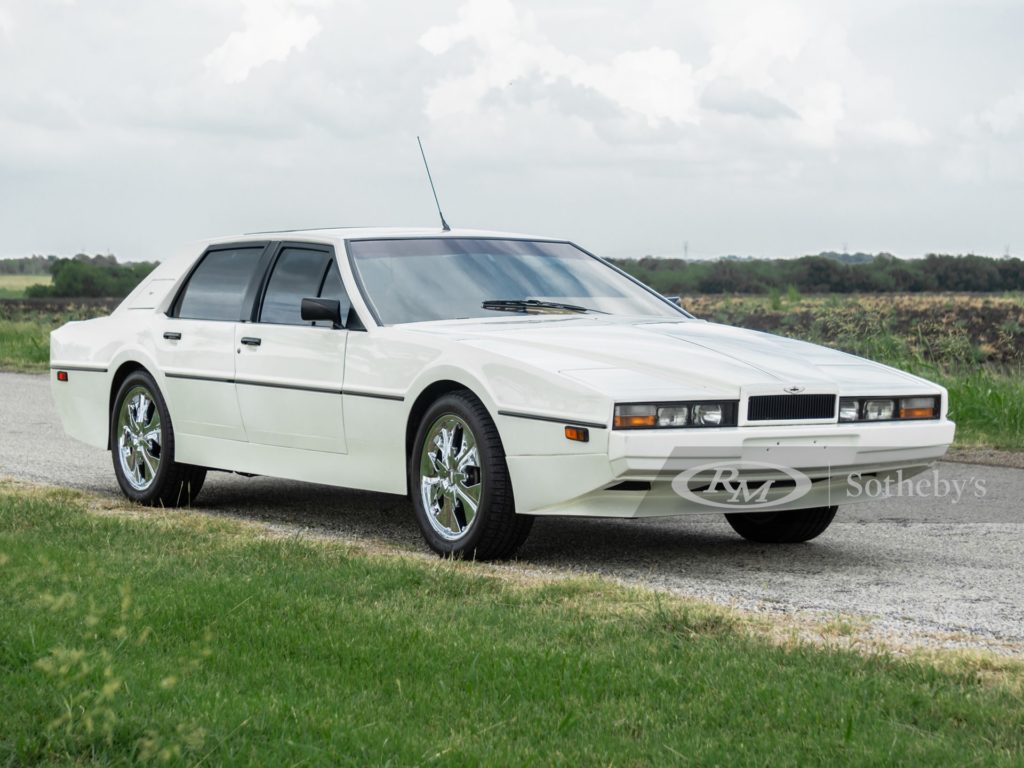 Aston Martin Lagonda 