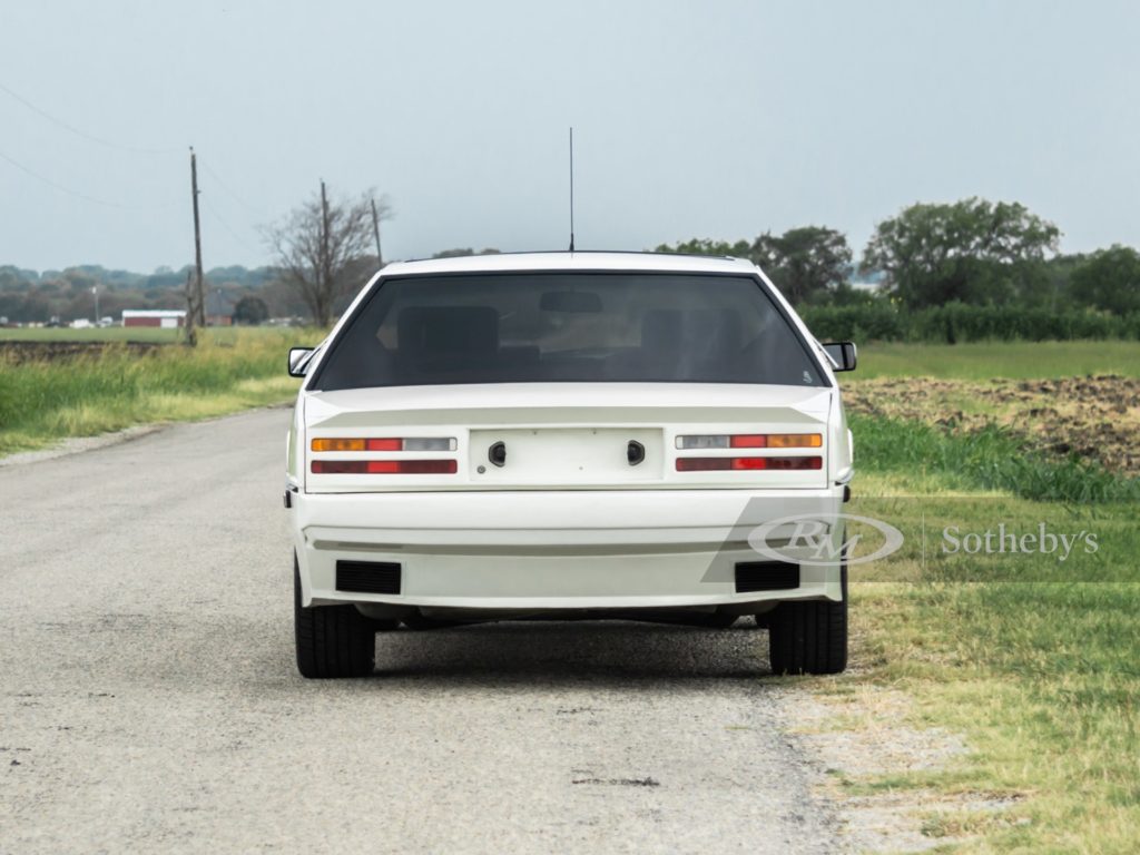 Aston Martin Lagonda 