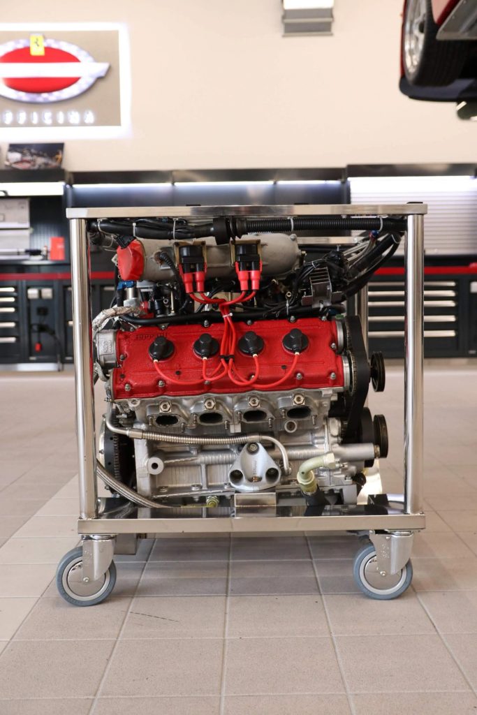 Ferrari F40 silnik 