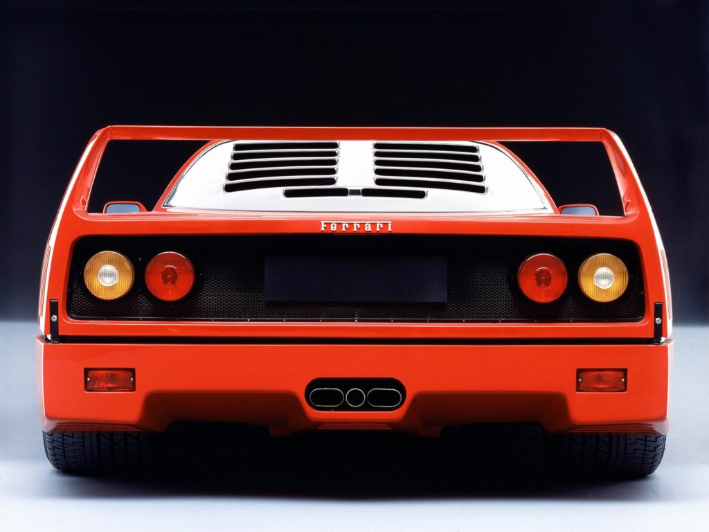 Ferrari F40 silnik 