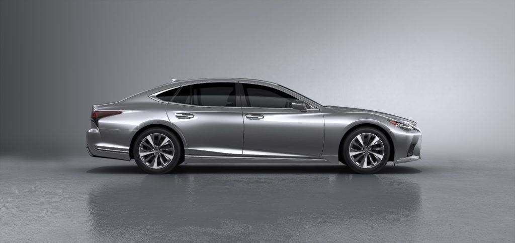 Lexus LS lifting 