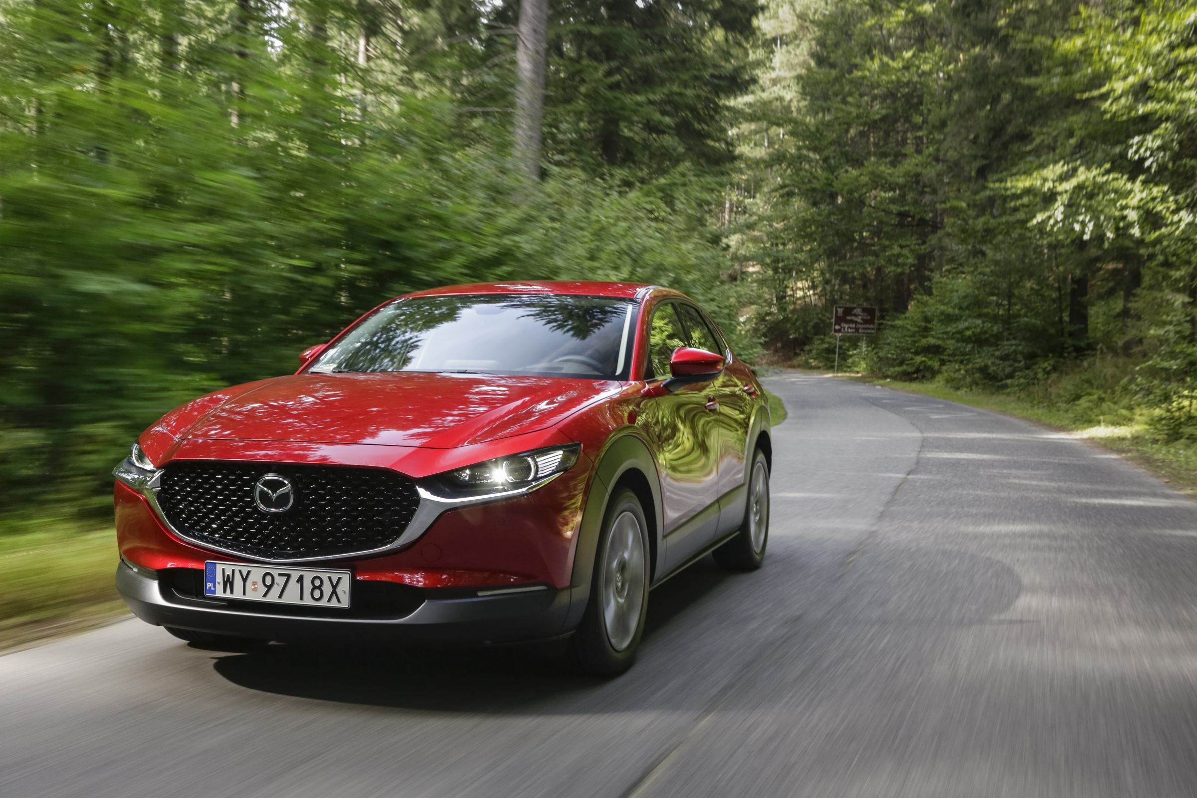 mazda cx-30 wyposażenie 