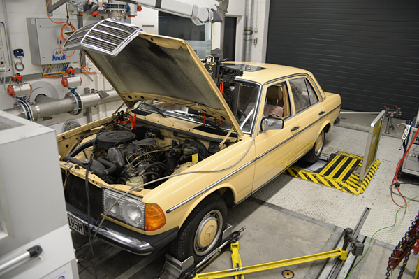 mercedes w123 240d 