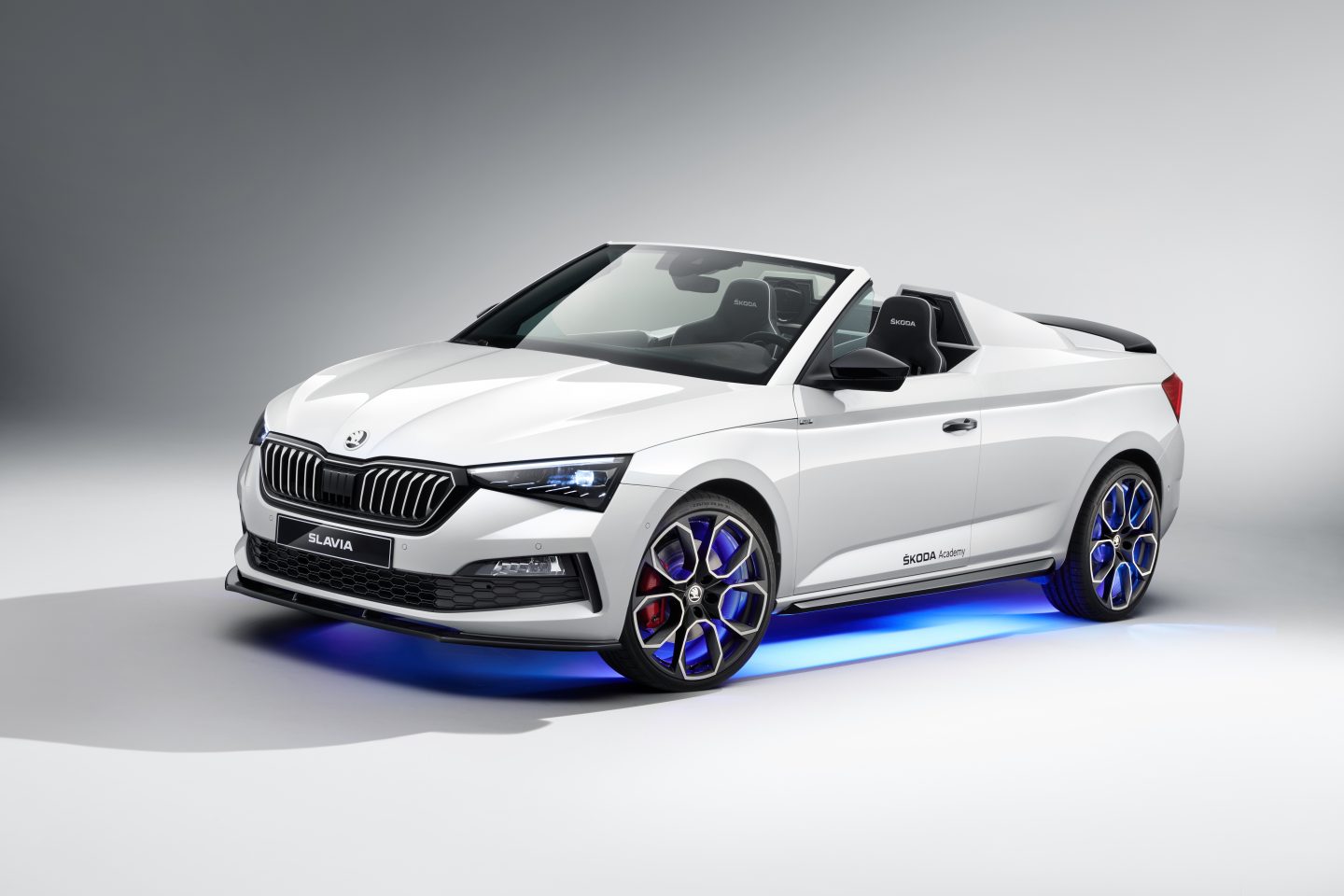 skoda slavia 