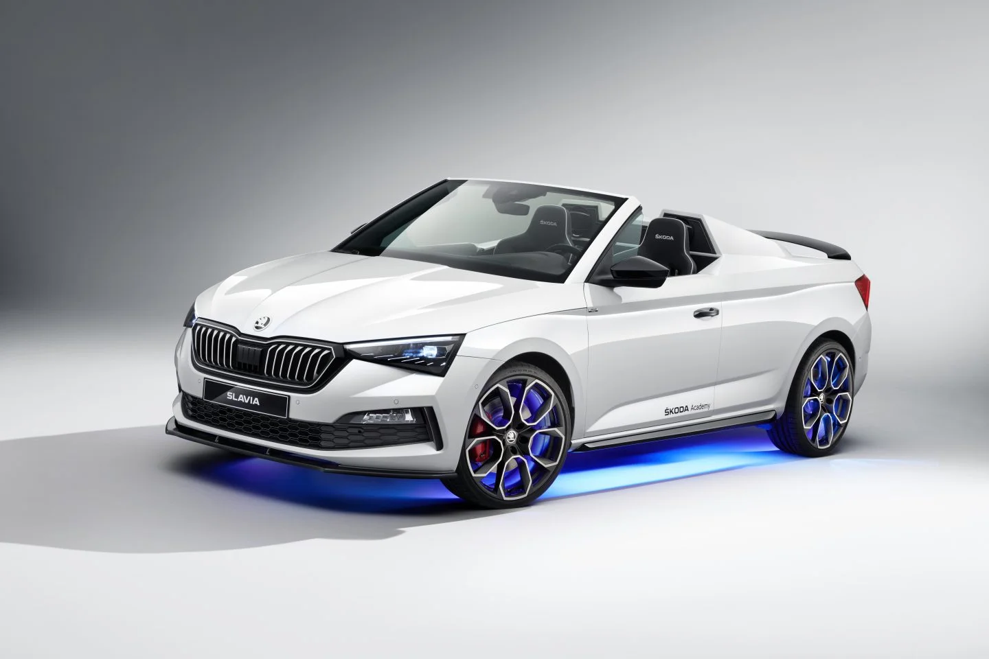 skoda slavia 