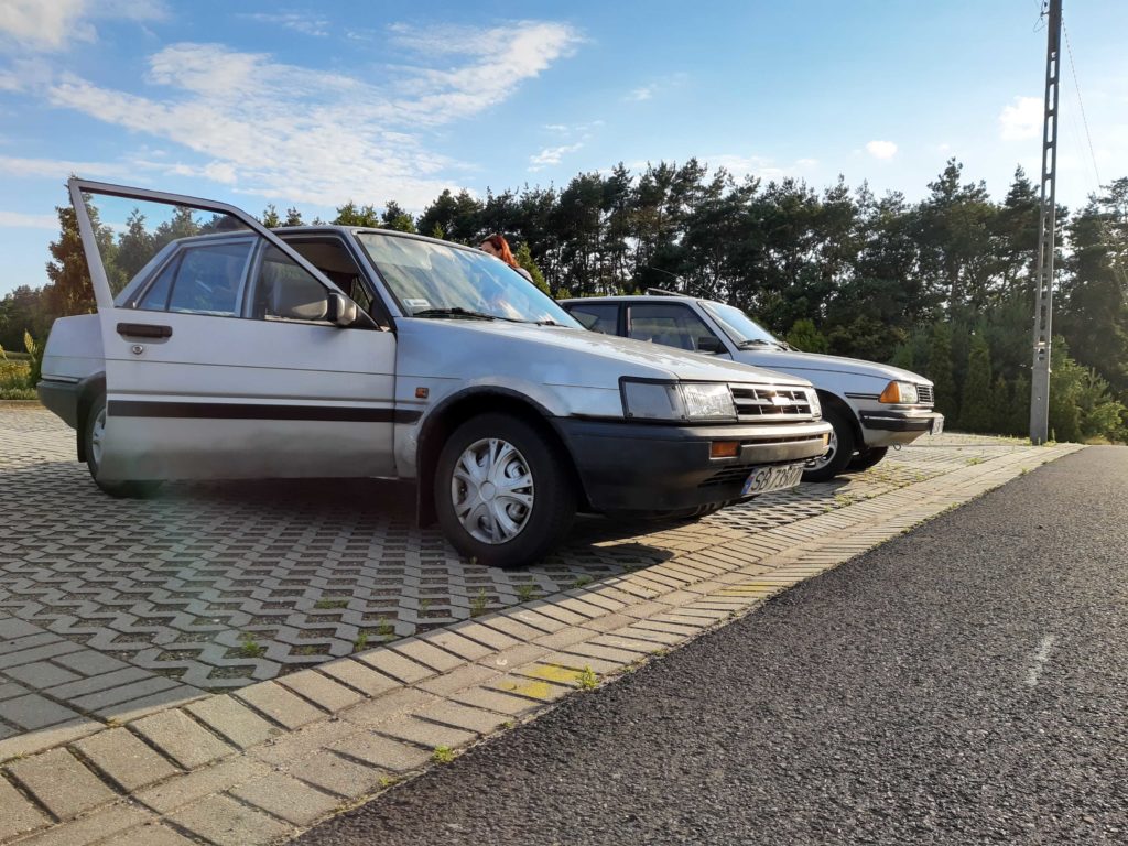 toyota corolla e8 