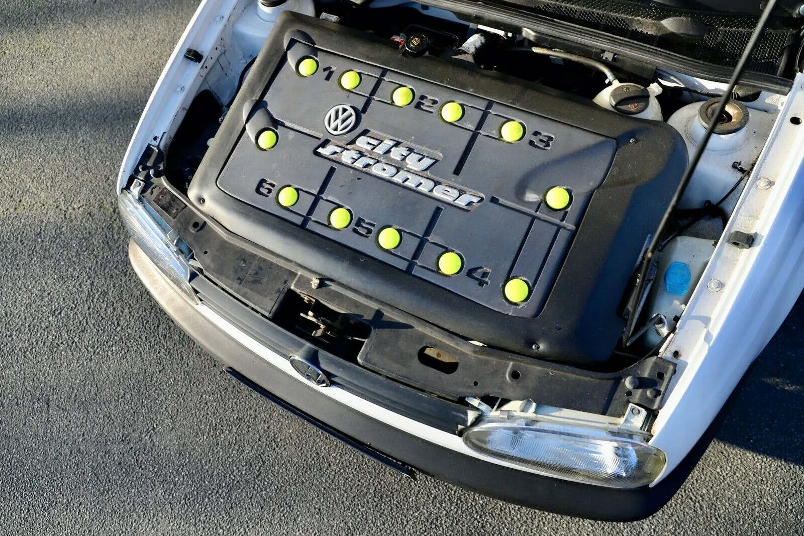 elektryczny volkswagen golf  