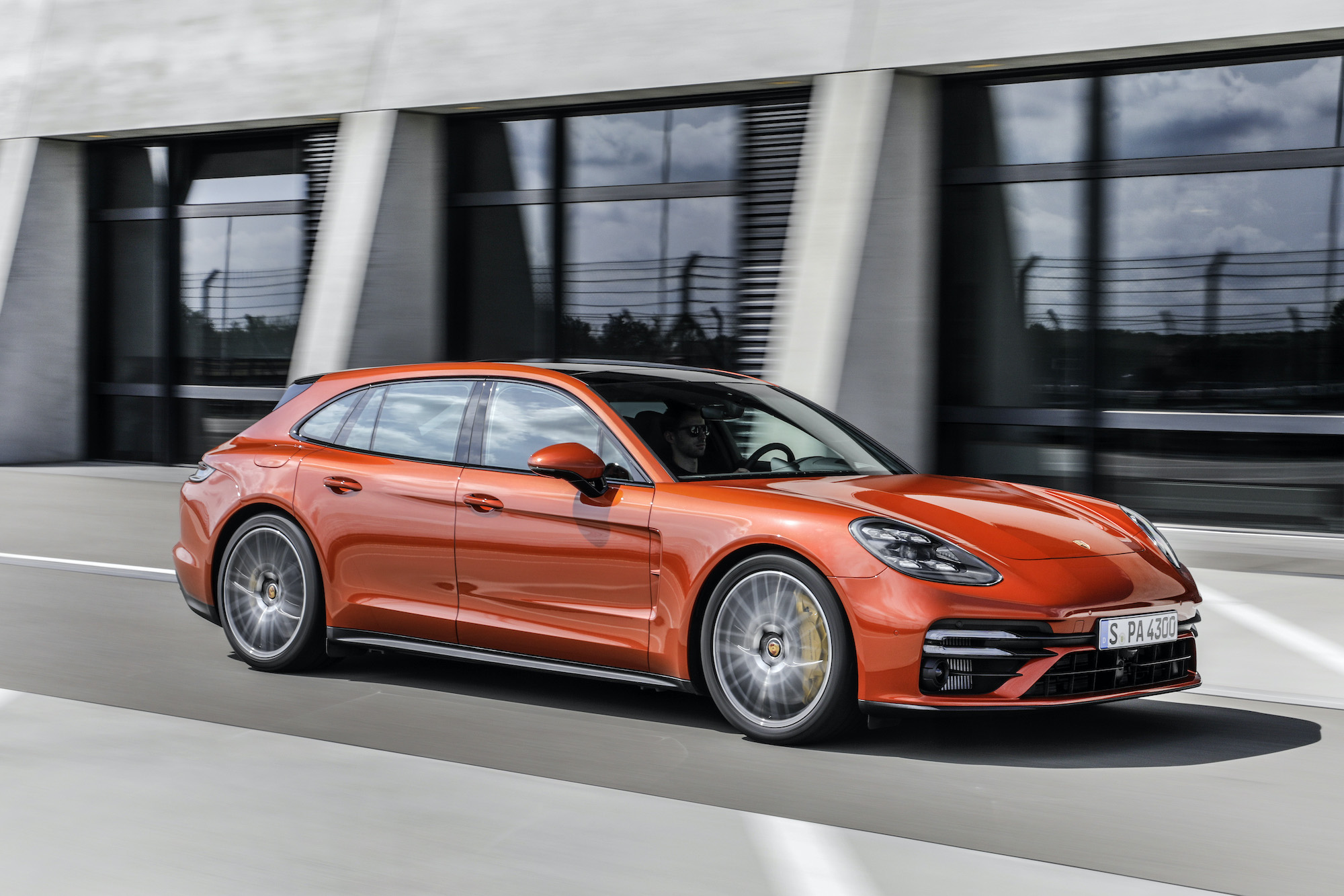 Porsche Panamera lifting