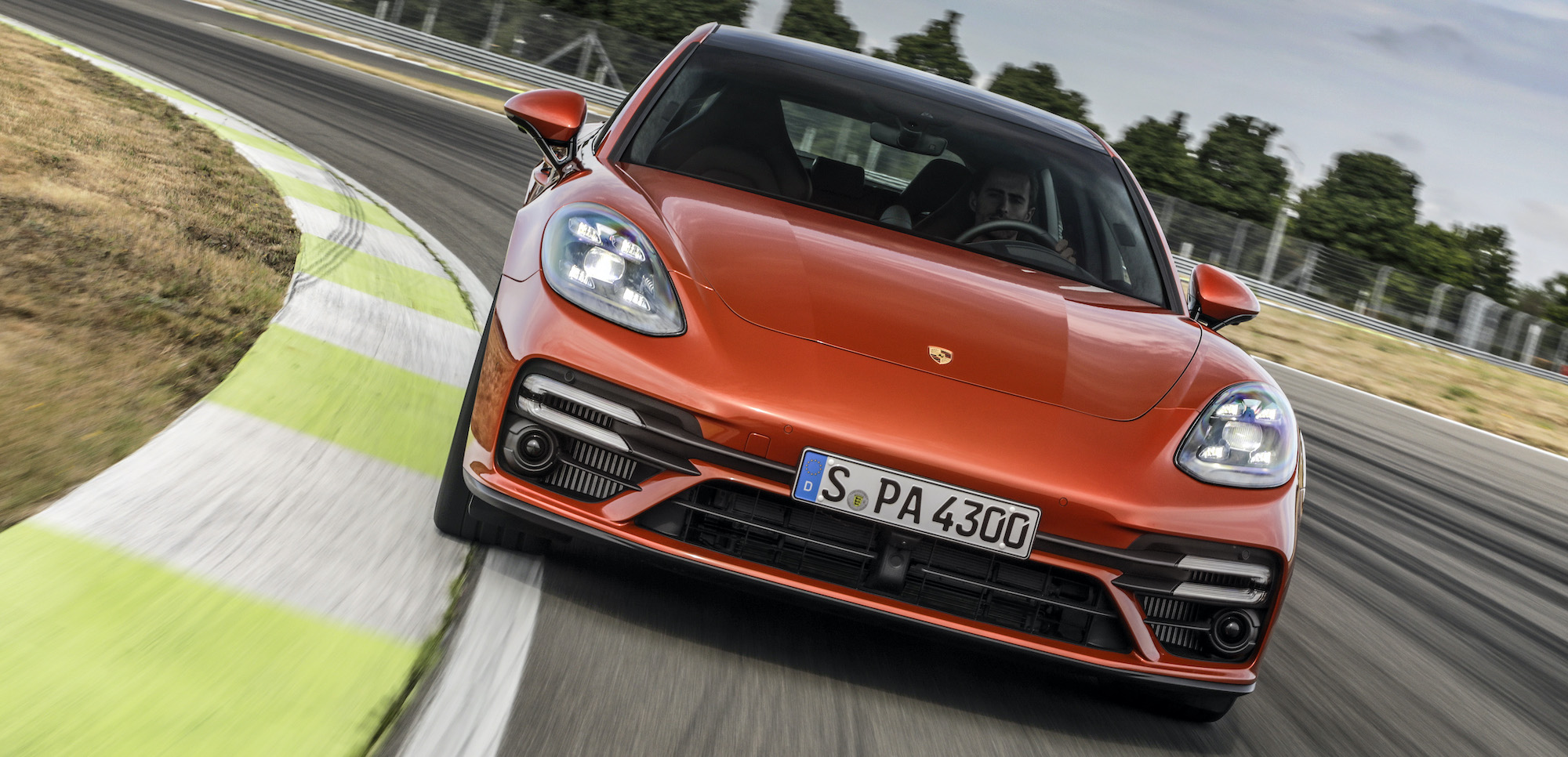 Porsche Panamera 