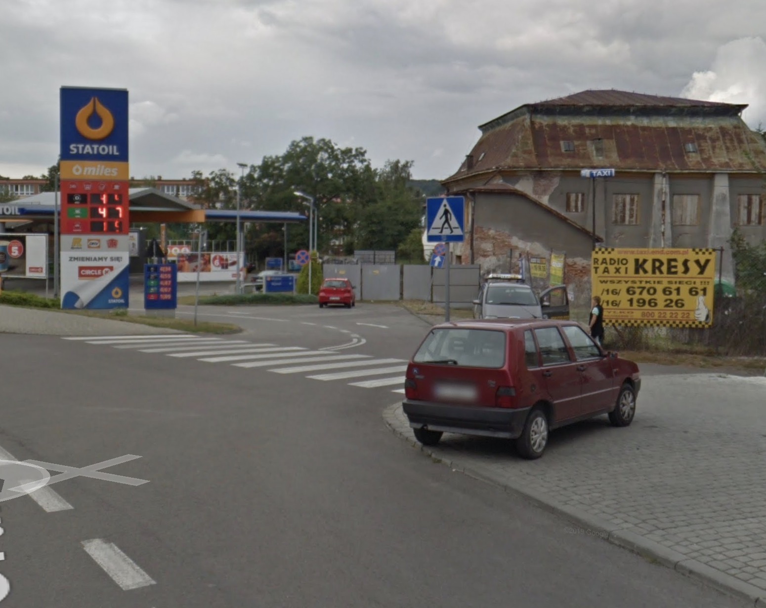 parkowanie na przejściu dla pieszych 