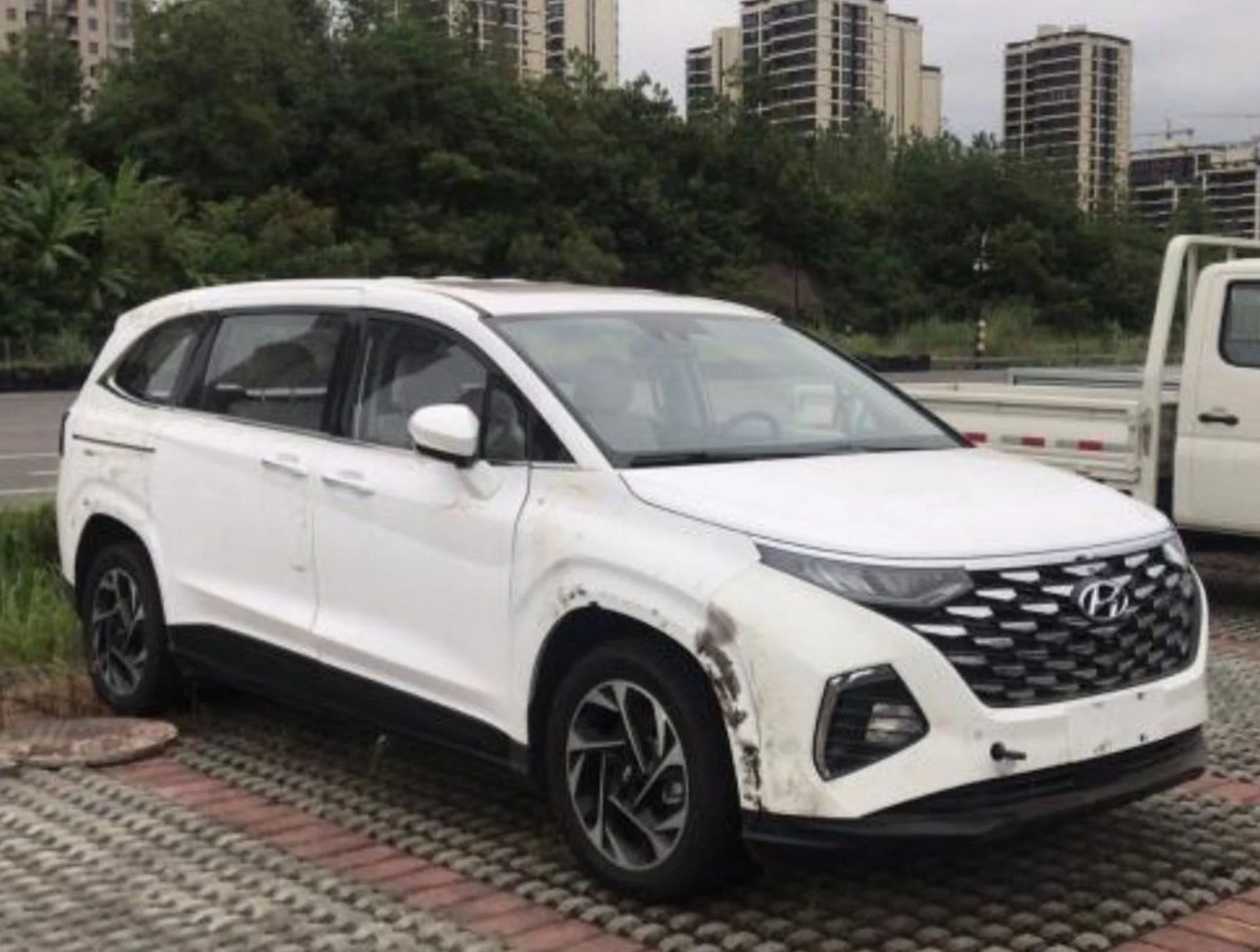 hyundai custo