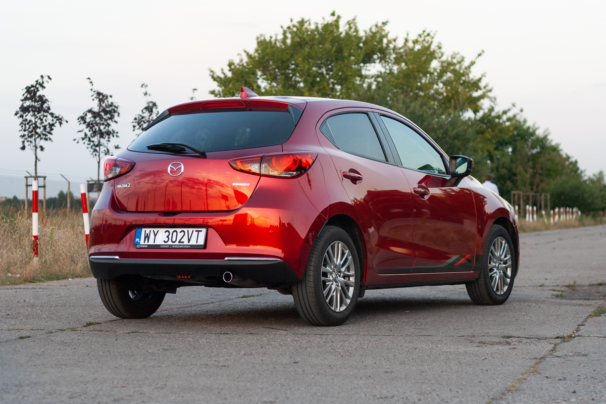 mazda 2 test lifting 