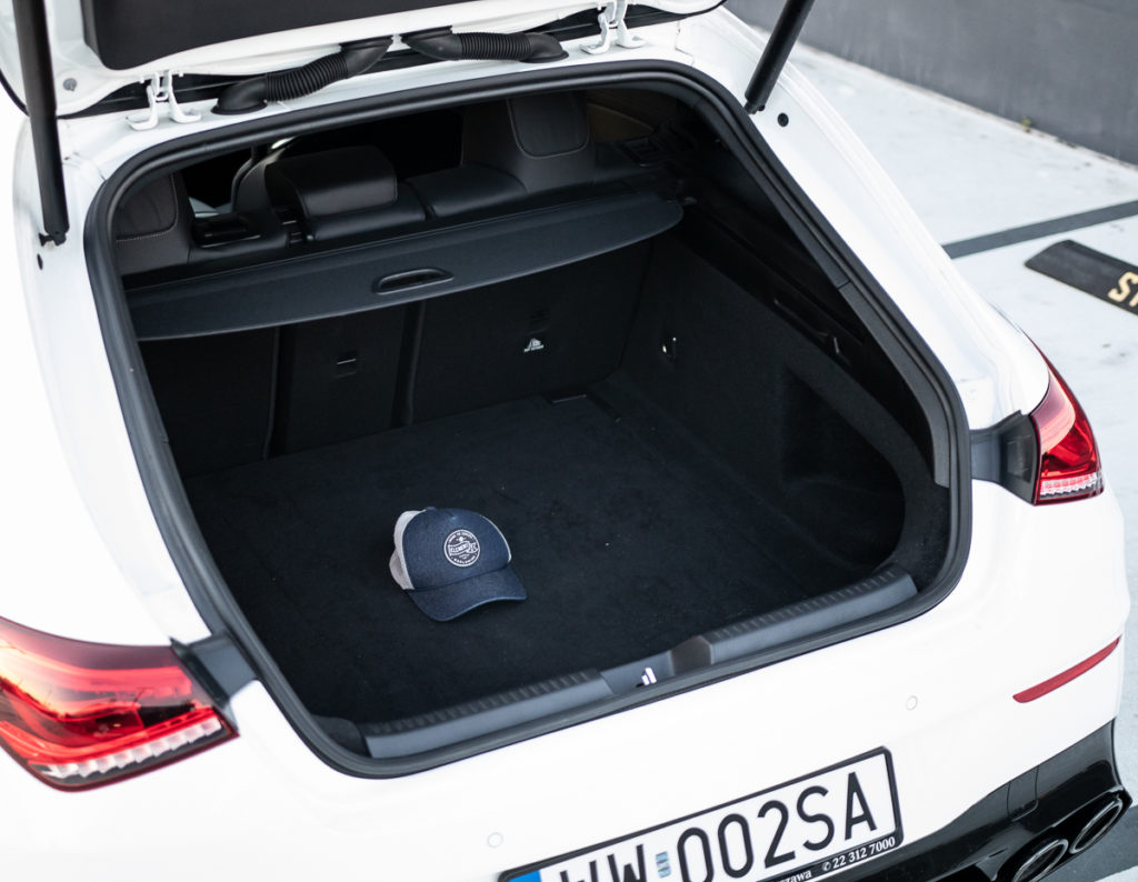 mercedes cla amg 45s pojemność bagażnika 