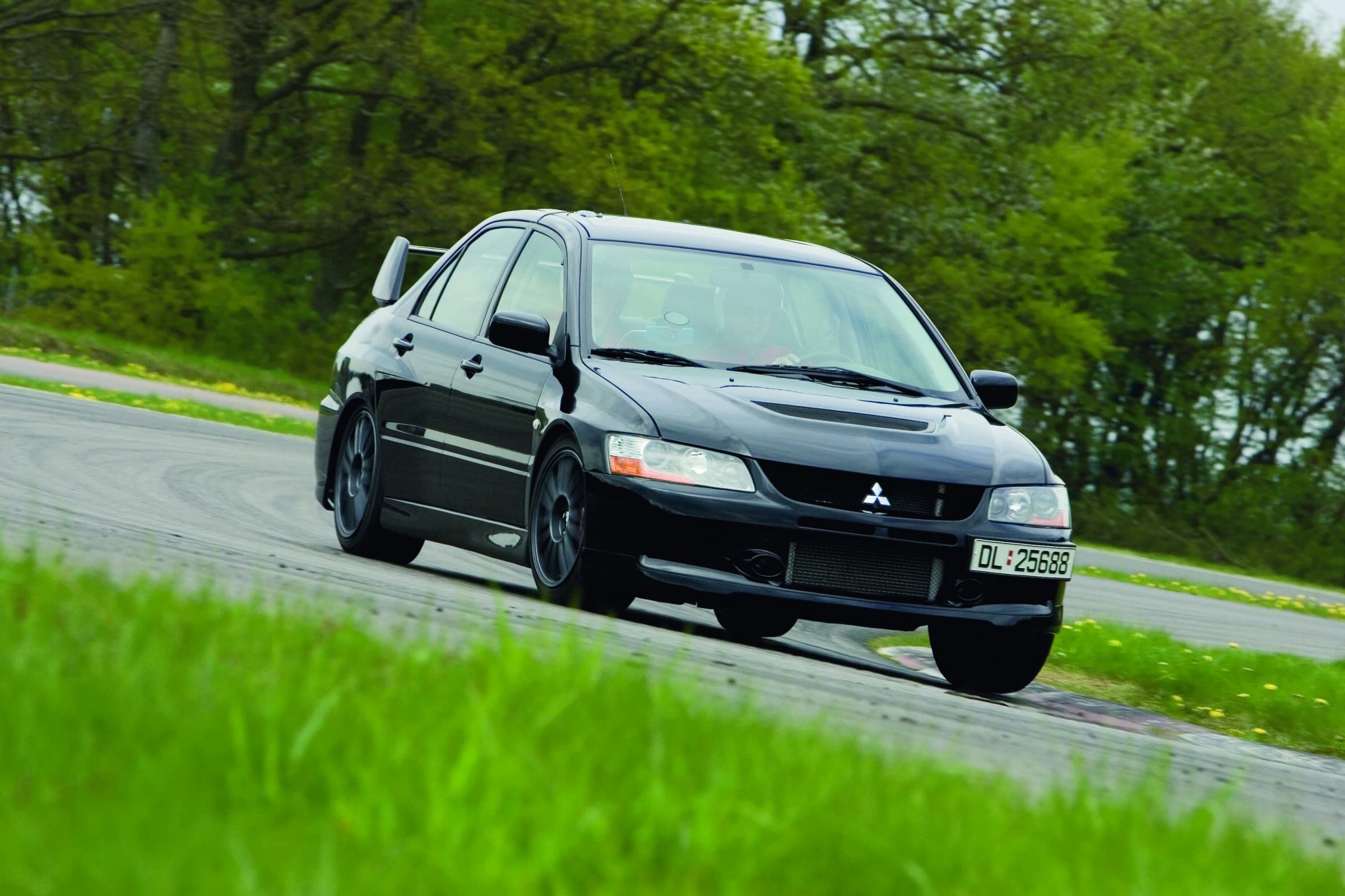 mitsubishi lancer evo 