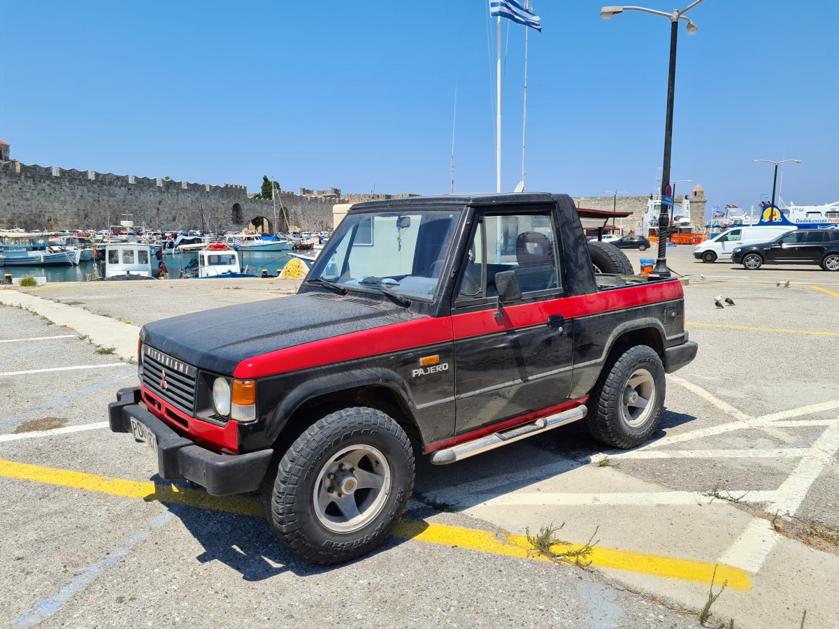 mitsubishi pajero 