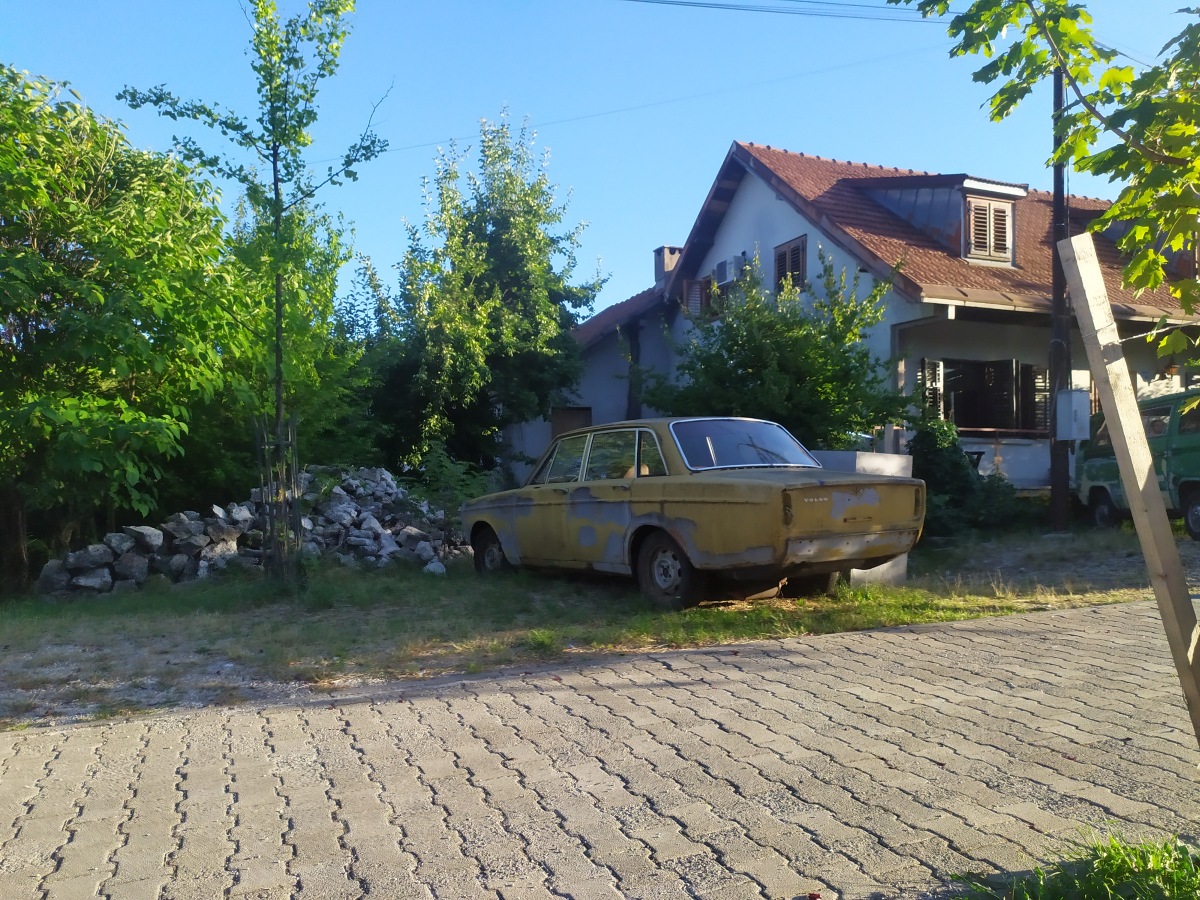 volvo 140 