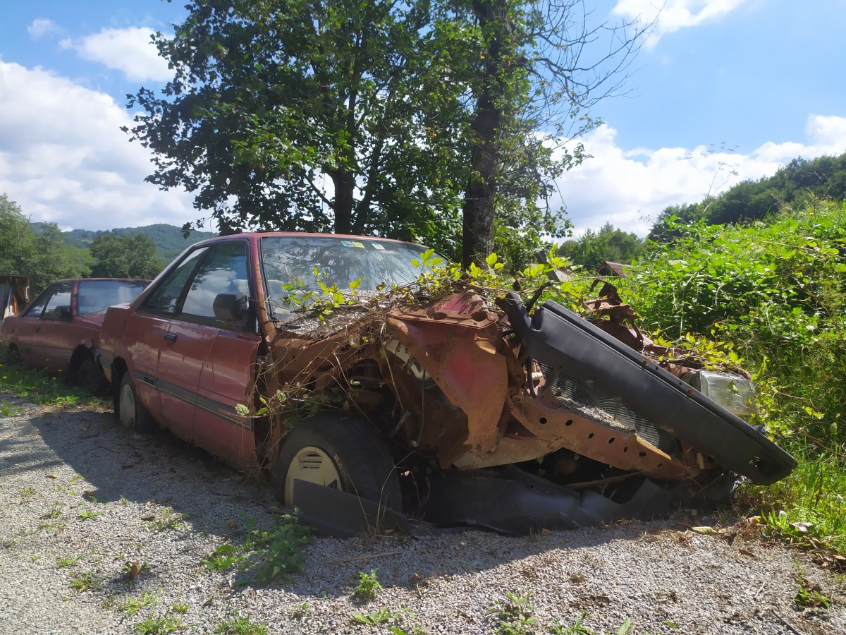 subaru leone 