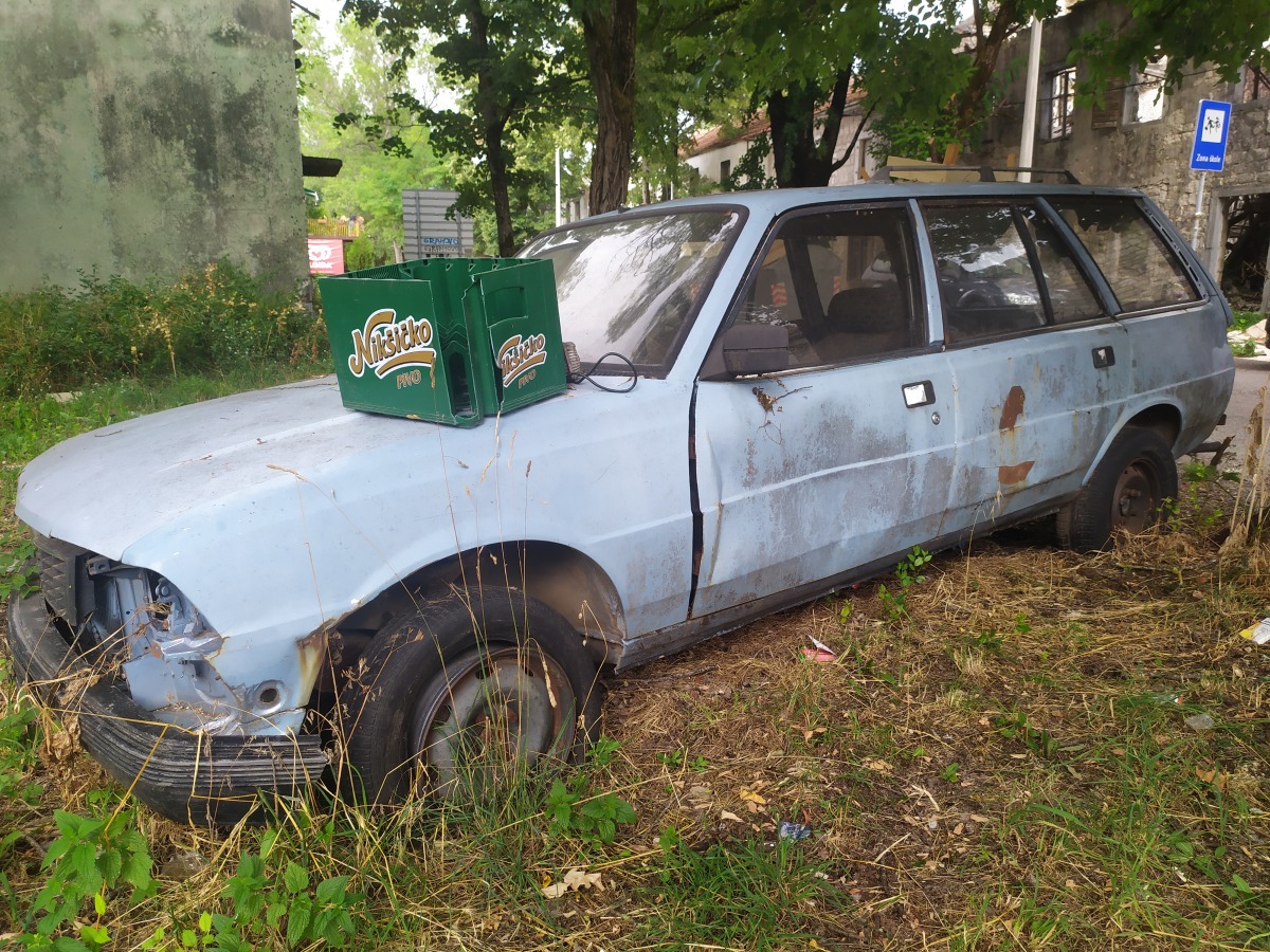 peugeot 305 