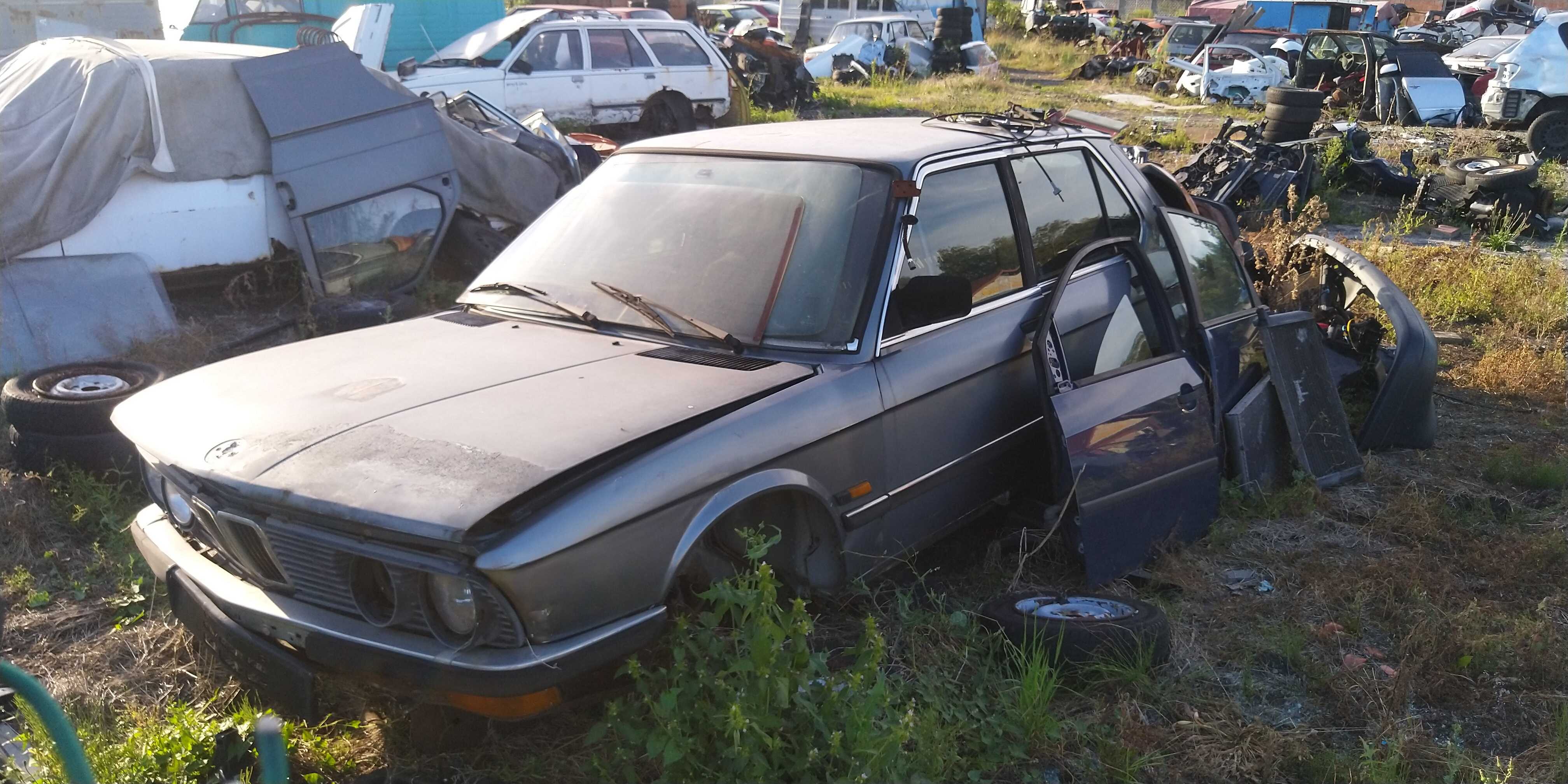 BMW E28 