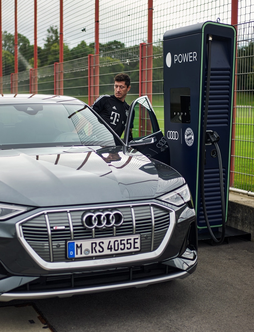 Robert Lewandowski Audi 