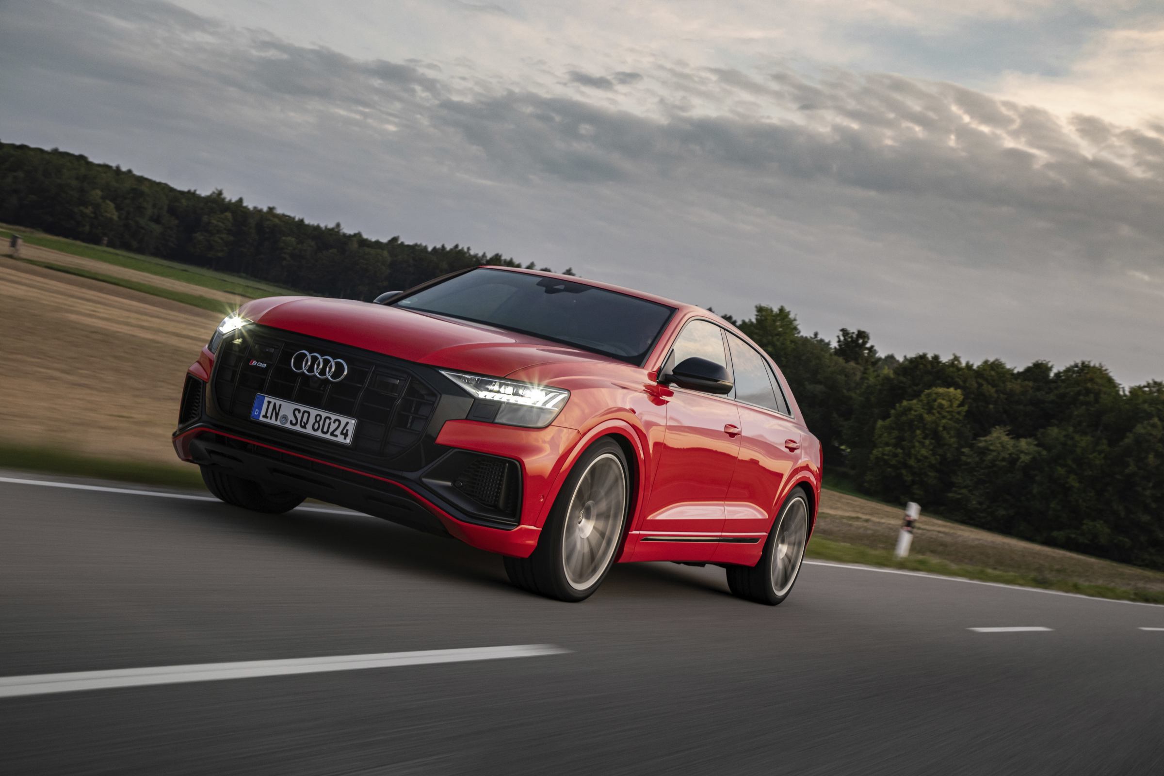 audi sq7 tfsi suv mandat niemcy