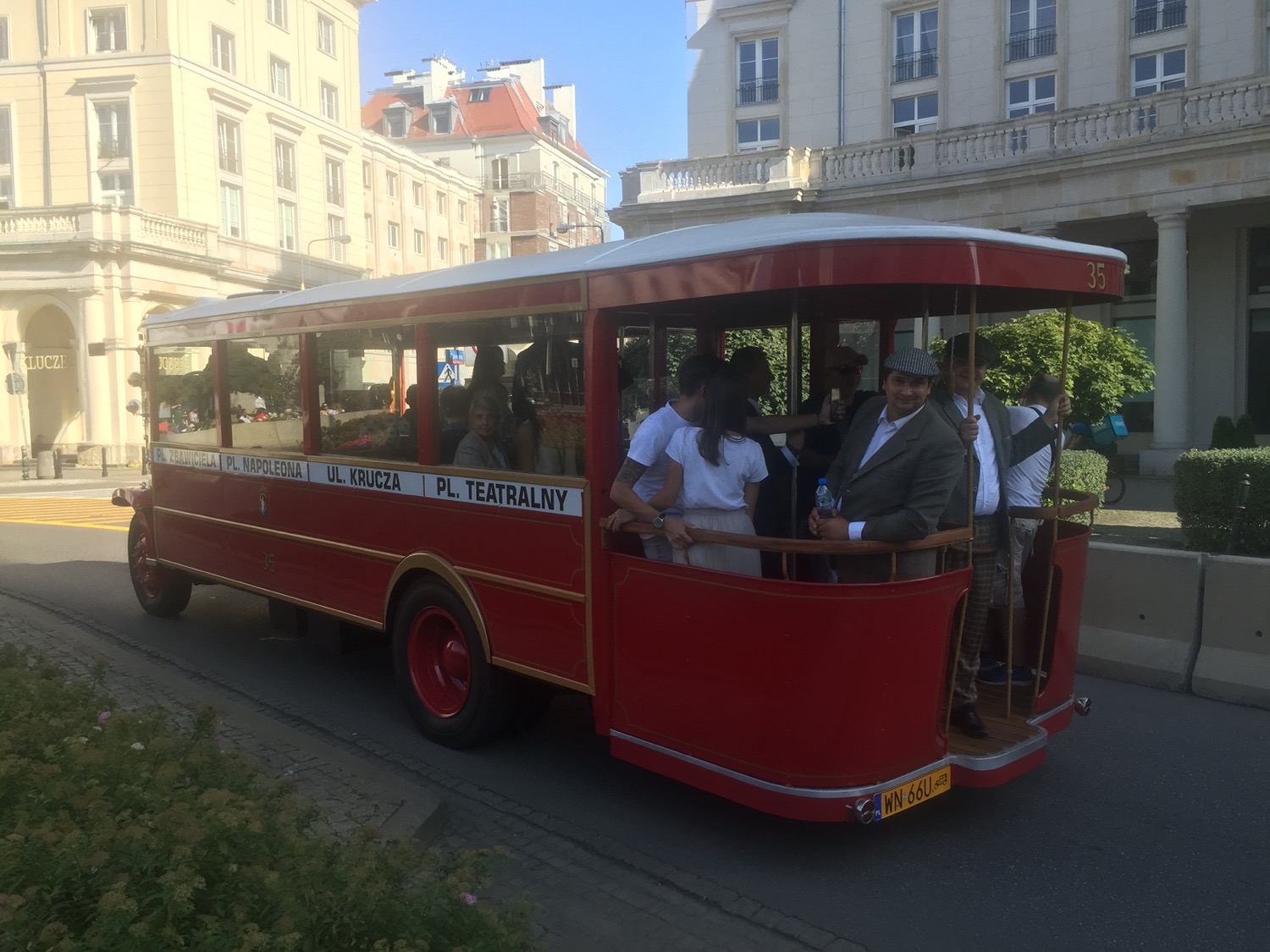 autobus somua six