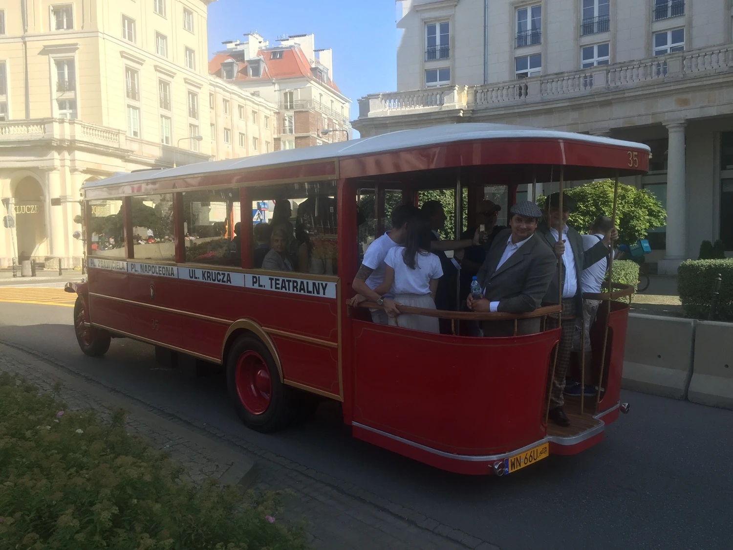 autobus somua six