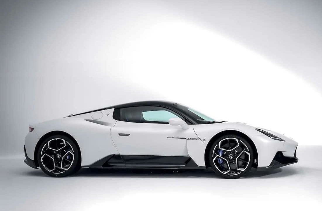 maserati mc20 