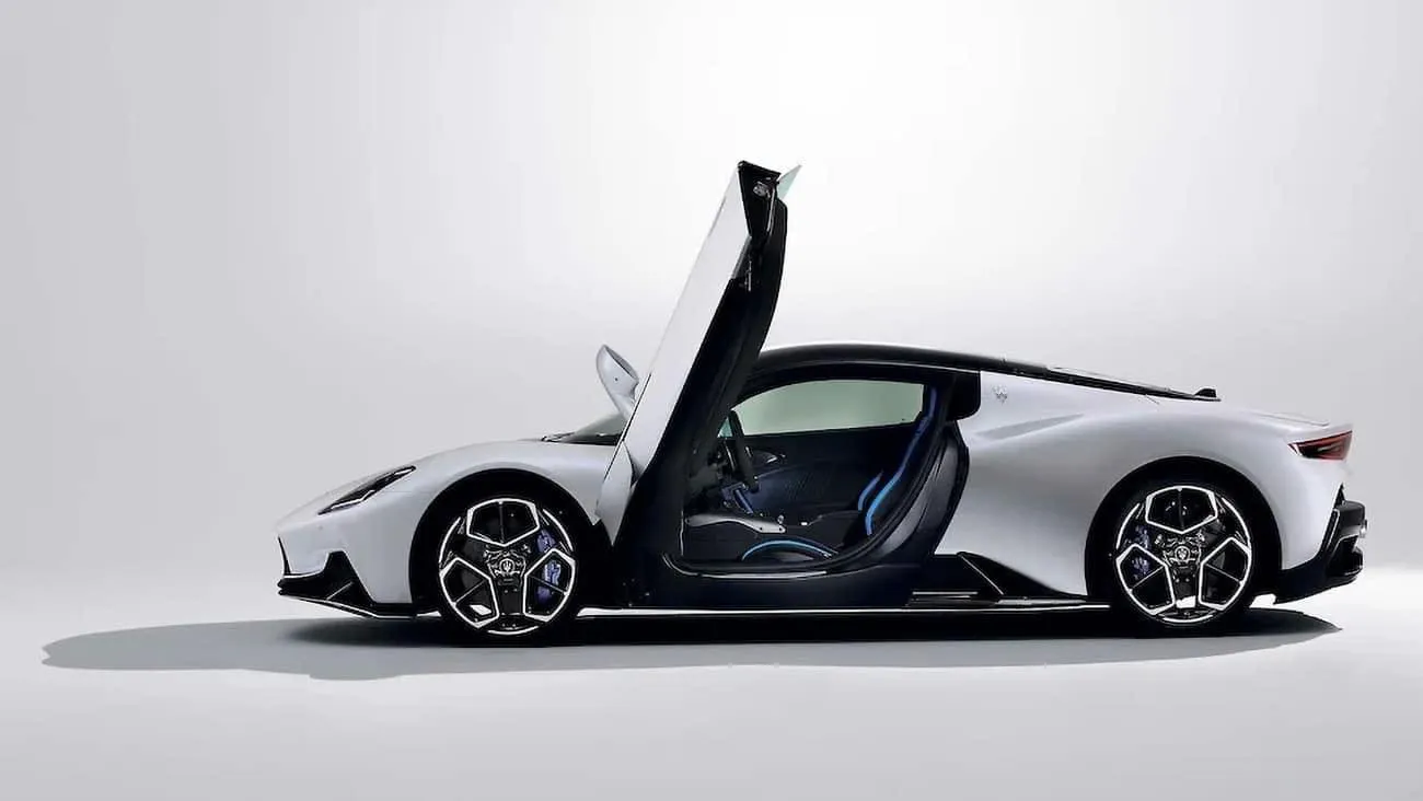 maserati mc20