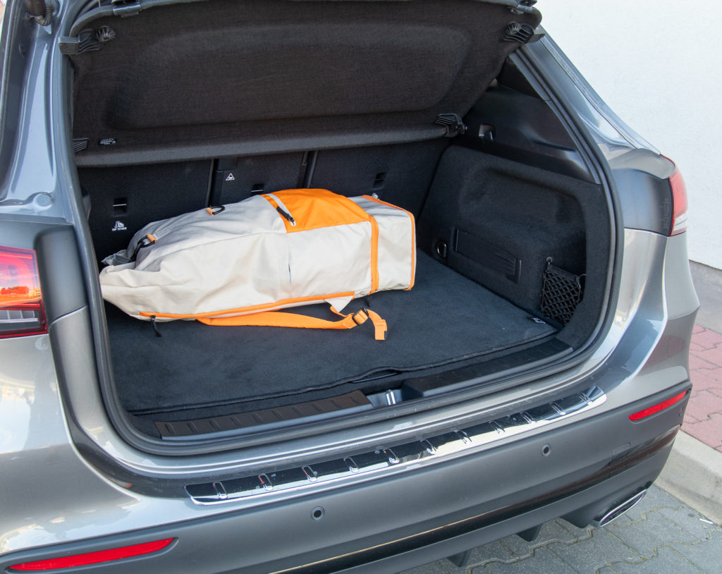mercedes gla 250 pojemność bagażnika 