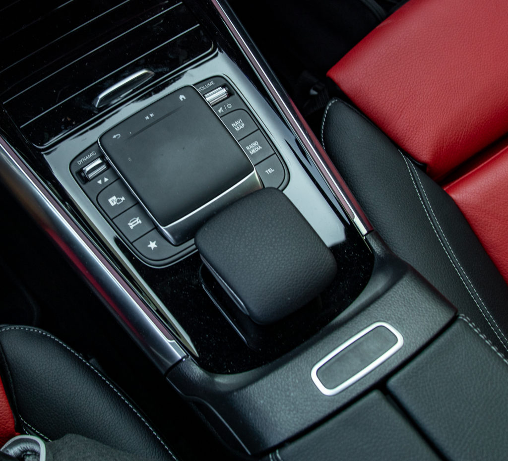 mercedes gla 250 cena 