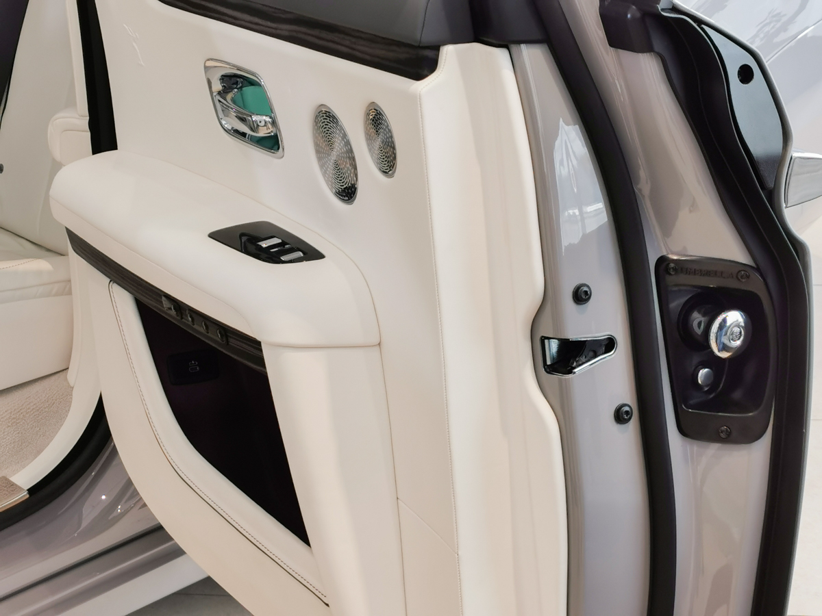 rolls-royce ghost premiera 