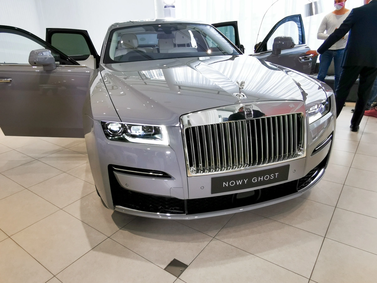 rolls-royce ghost premiera 
