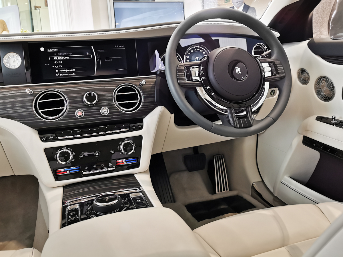 rolls-royce ghost premiera 