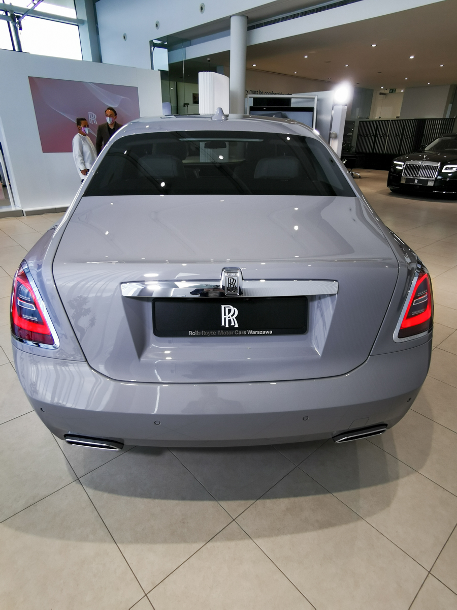 rolls-royce ghost premiera 