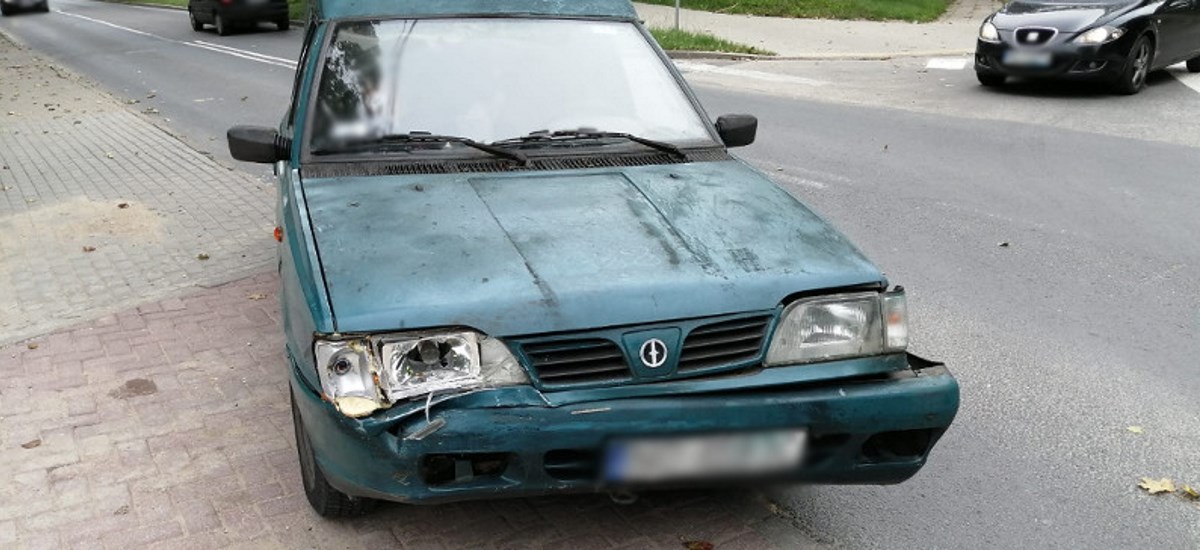 100-letni kierowca sprawcą kolizji w Olsztynie. Czas na zmiany w prawie?