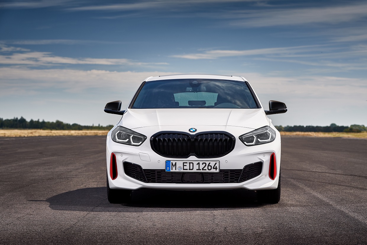 BMW 128 ti przod 
